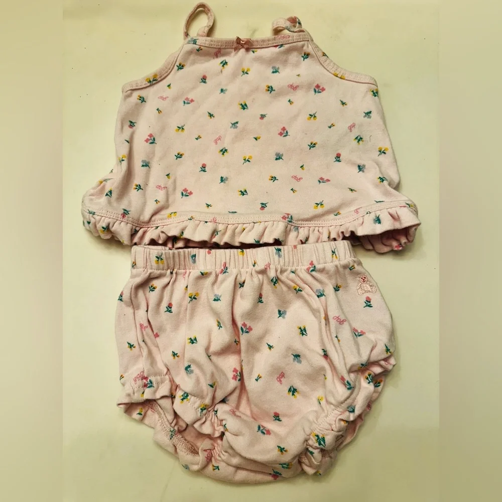 GAP Light Pink Floral Diaper Cover Set